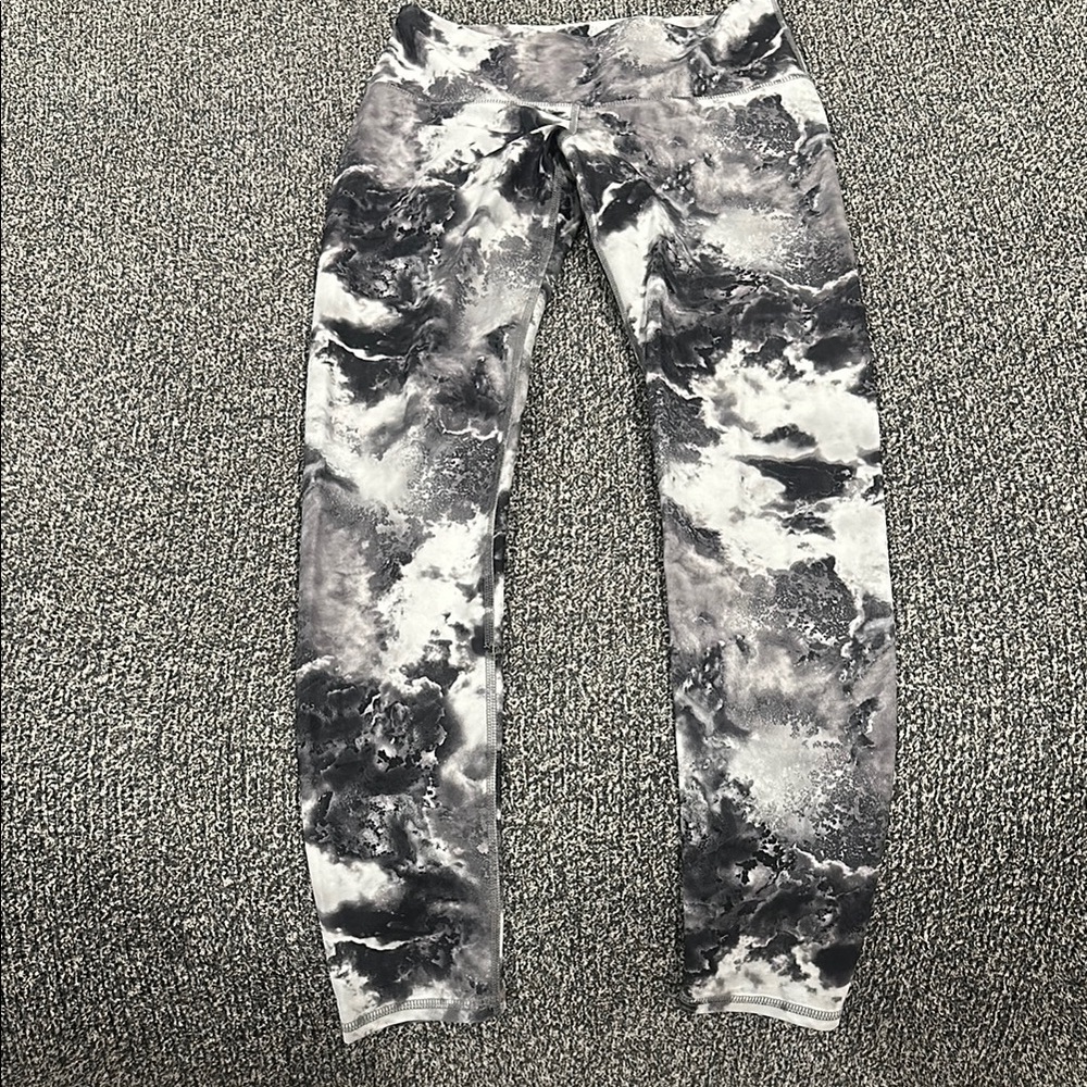 Noli Black and White Leggings